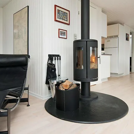 Holiday Home Bjert * Sonder Bjert